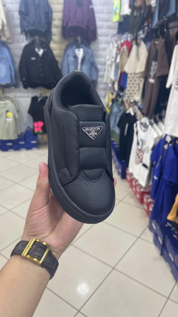 سبّاط أطفال أسود "FASHION" - Image 2